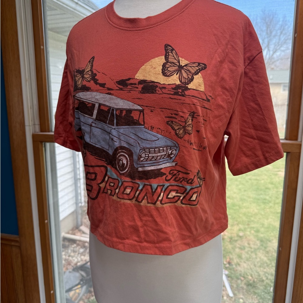 Ford Bronco Graphic crop T-Shirt